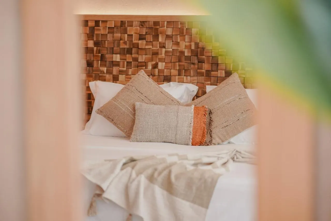 Lost Seaside Hotel Sarandë
