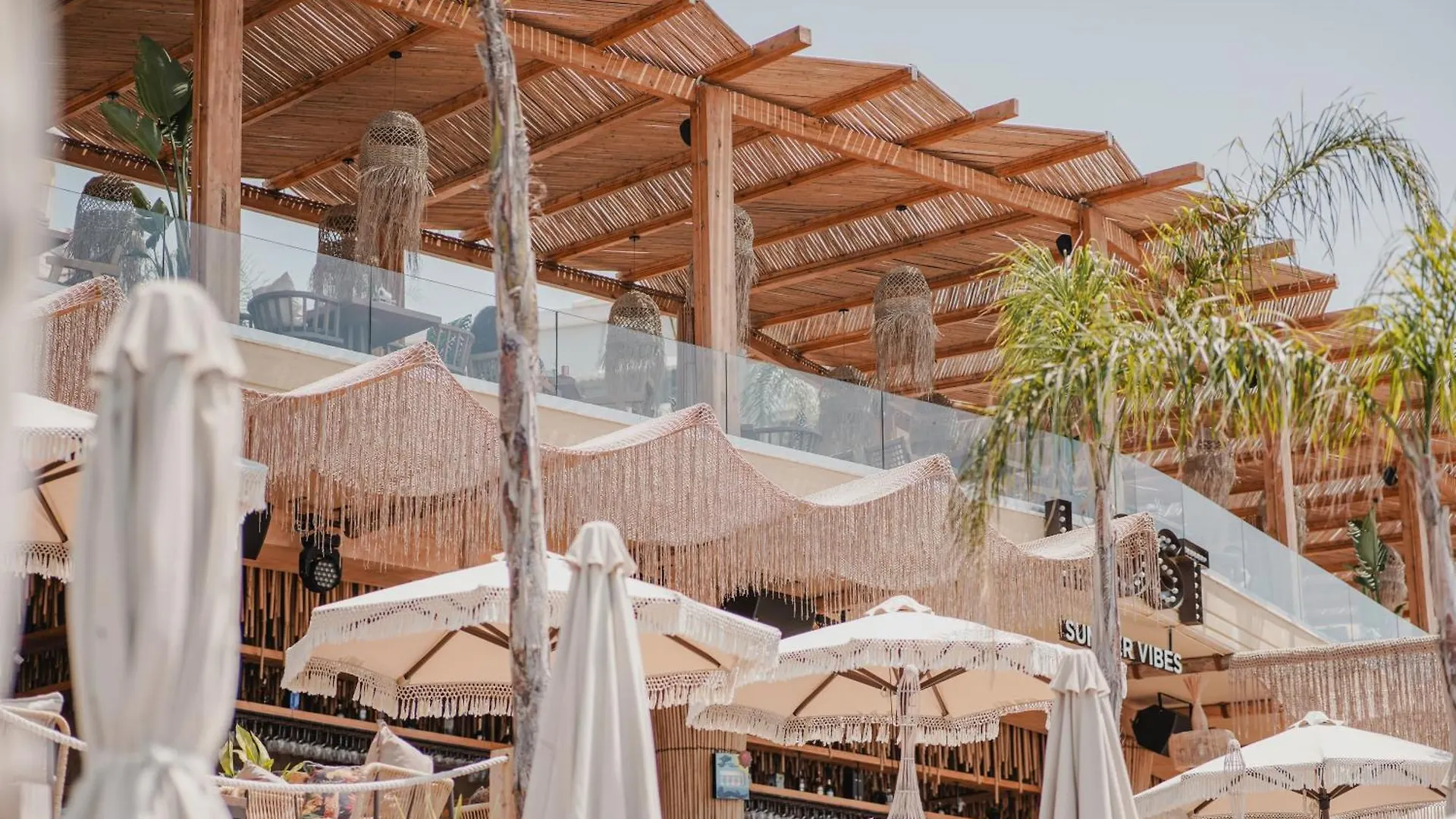Lost Seaside Hotel Sarandë