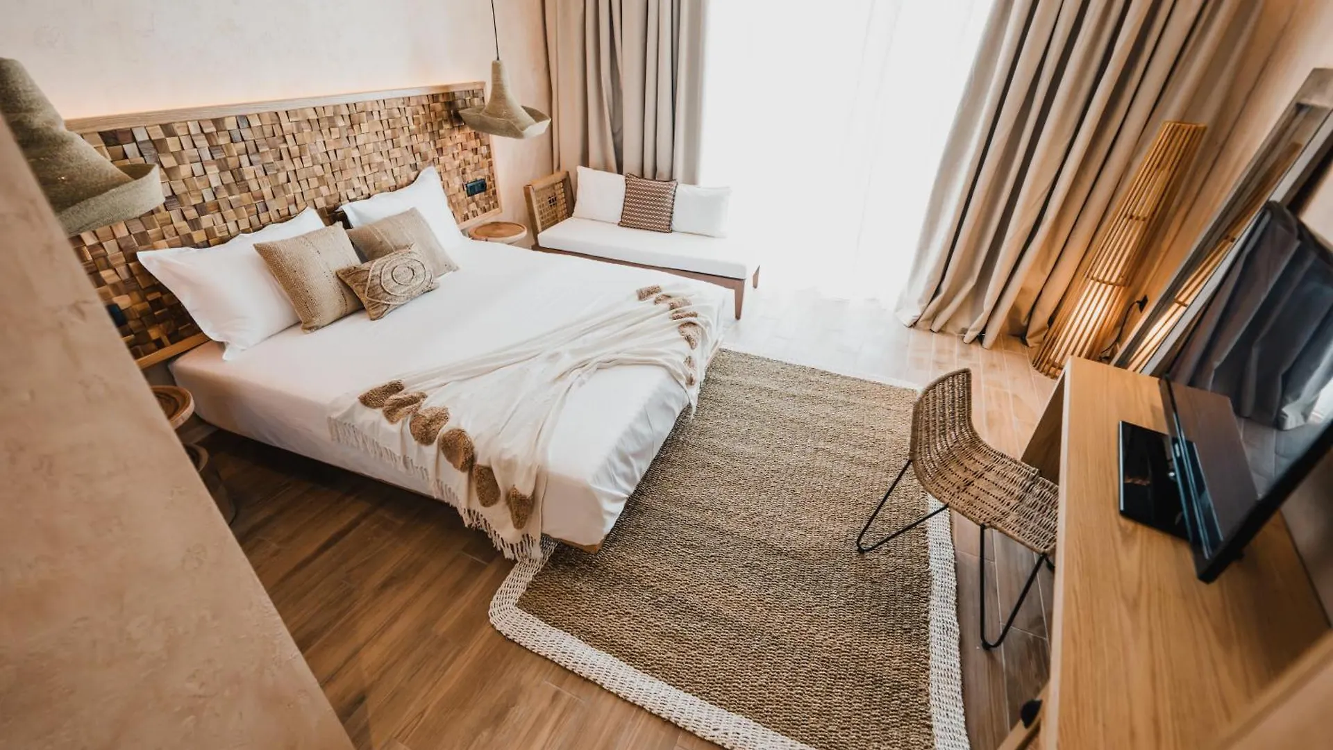 Lost Seaside Hotel Sarandë