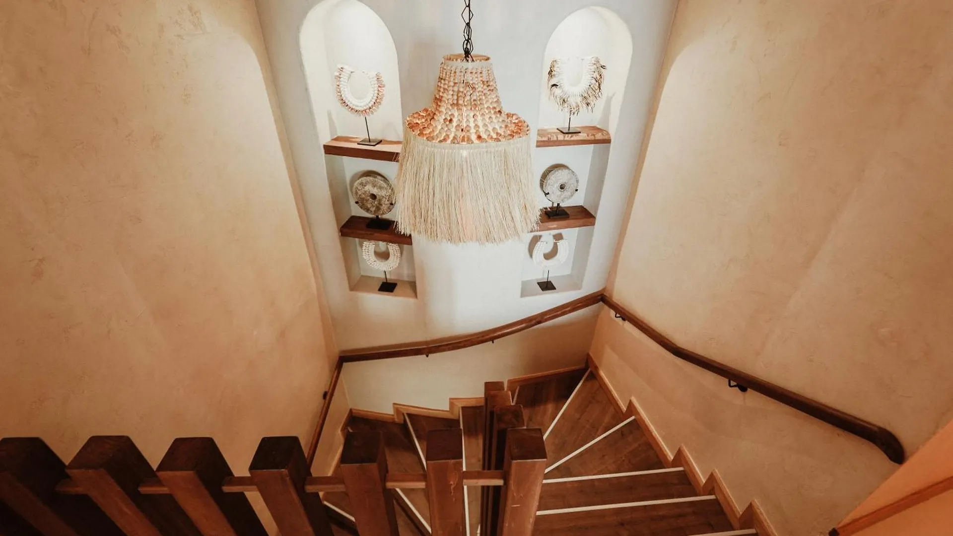 Lost Seaside Hotel Sarandë