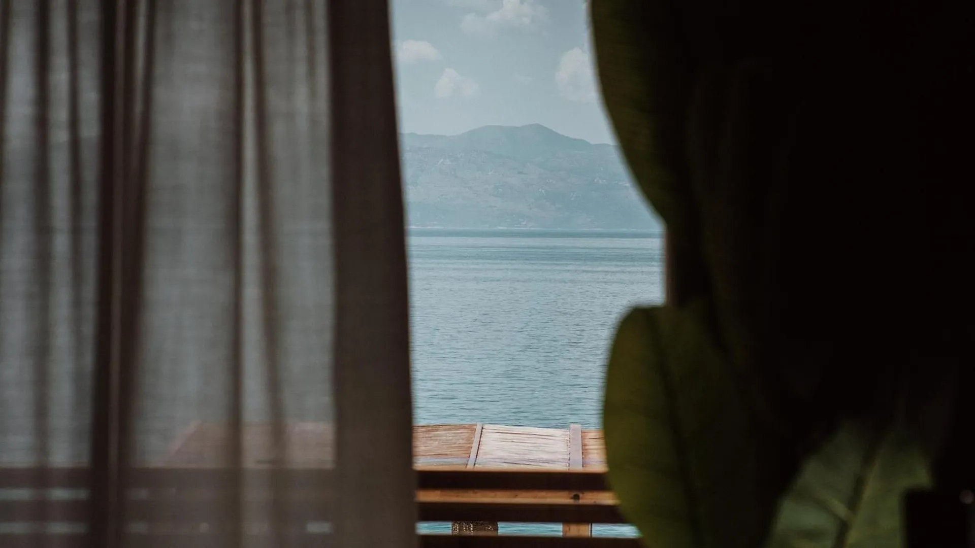 Lost Seaside Hotel Sarandë