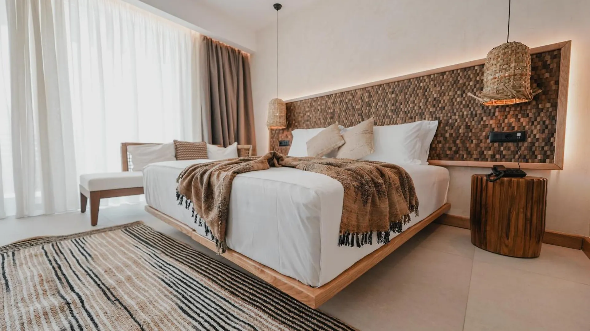 Lost Seaside Hotel Sarandë